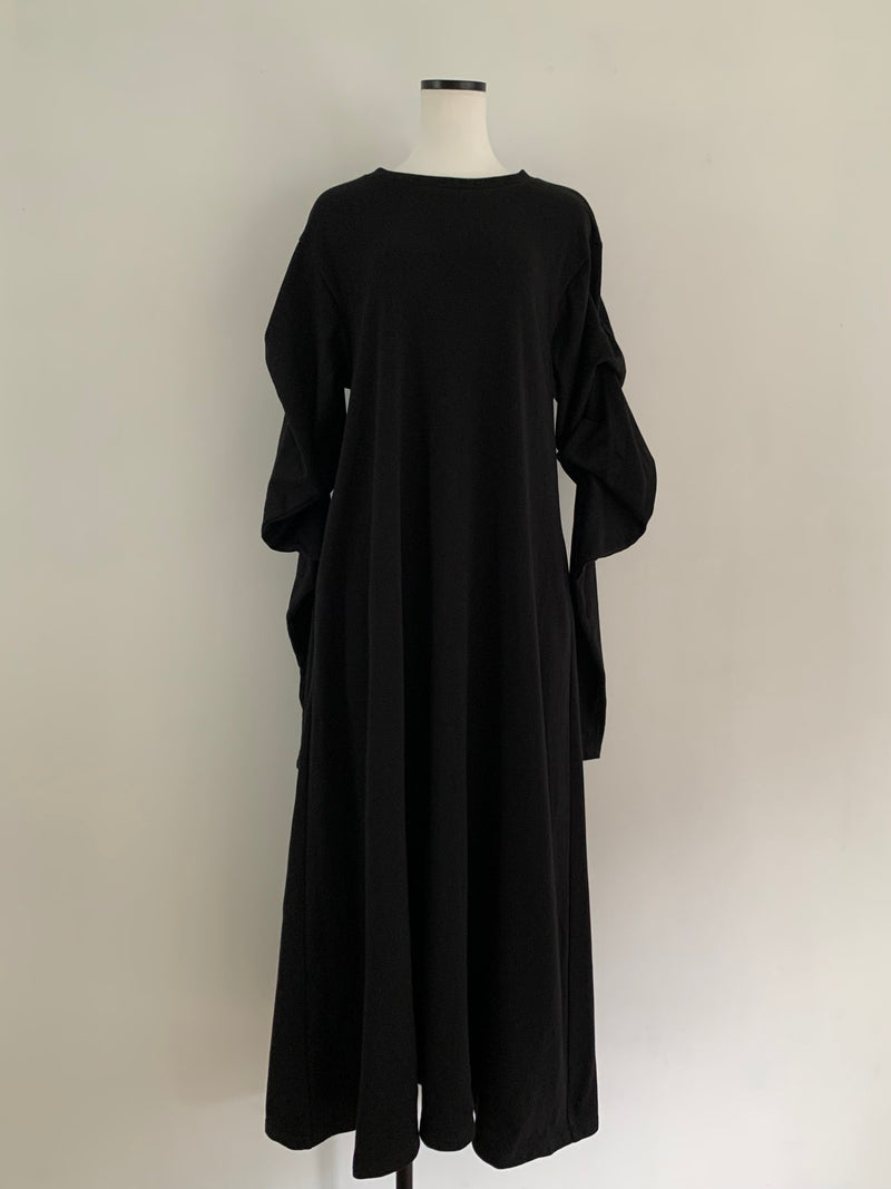 【阪急うめだ本店 POP UP】 design sleeve flare dress（black）