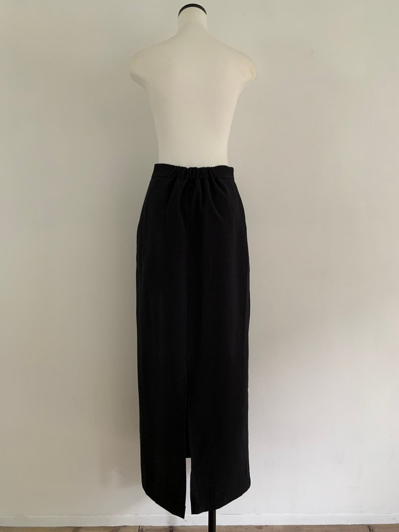 【阪急うめだ本店 POP UP】 straight maxi skirt（black）