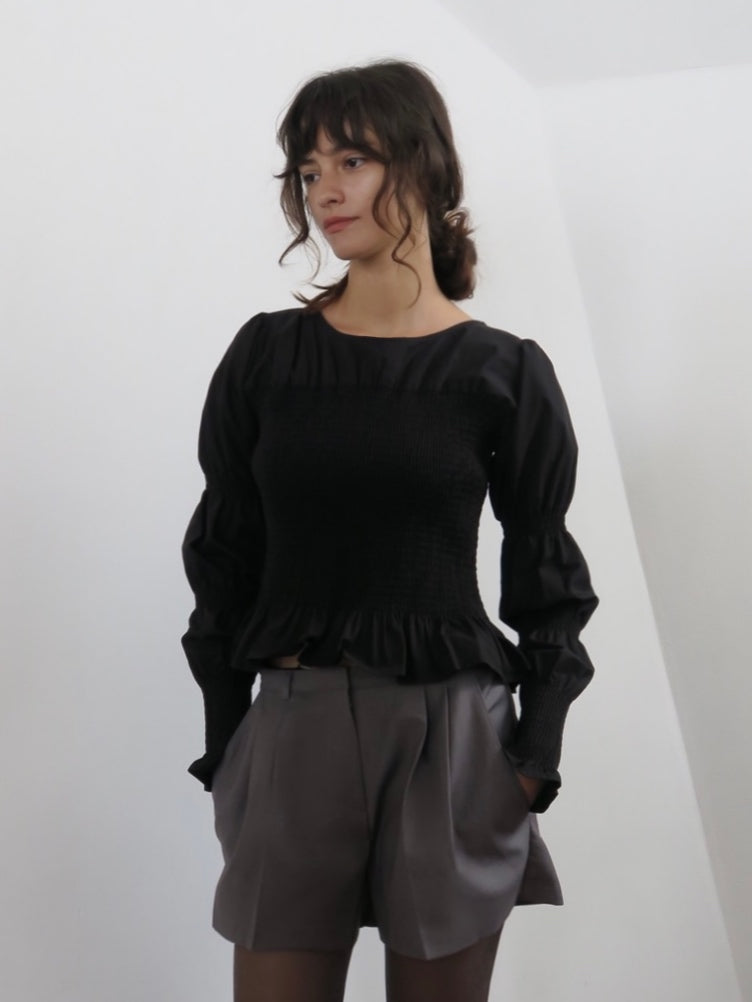 【阪急うめだ本店 POP UP】onion gather design blouse（black）