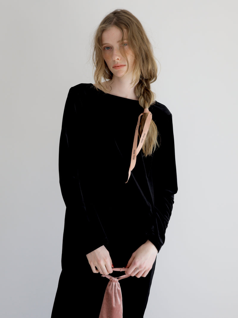 back ribbon velour dress