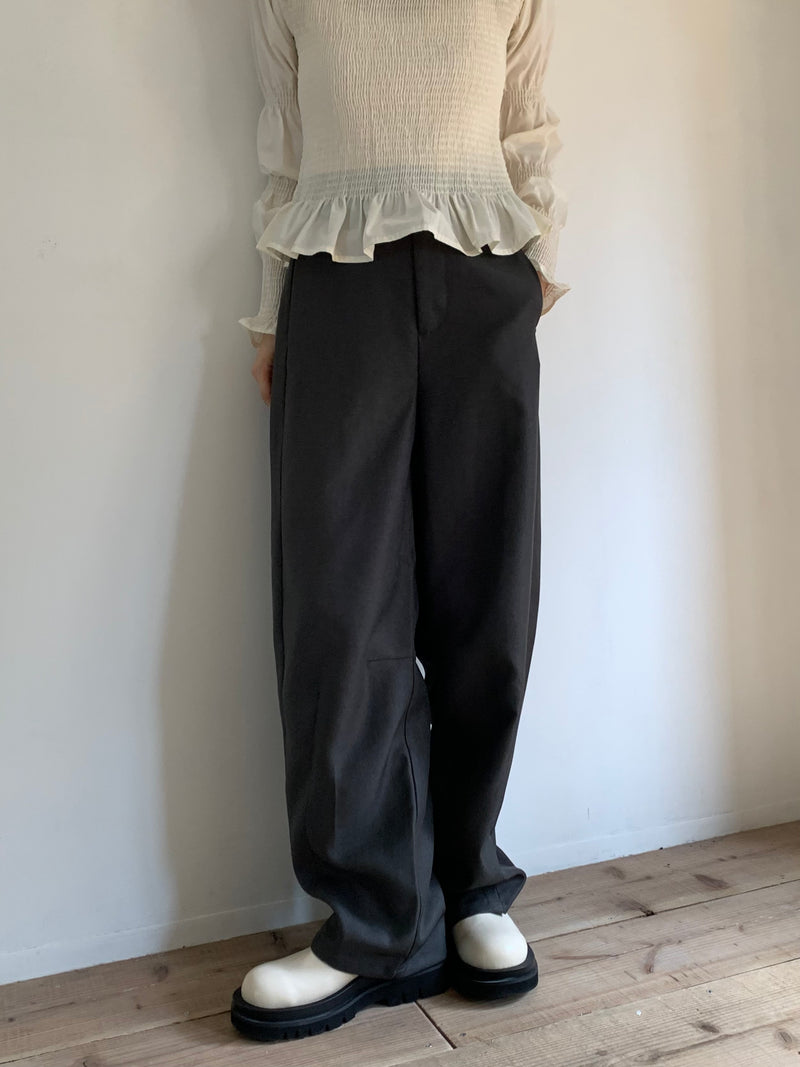 【阪急うめだ本店 POP UP】 curb tuck pants