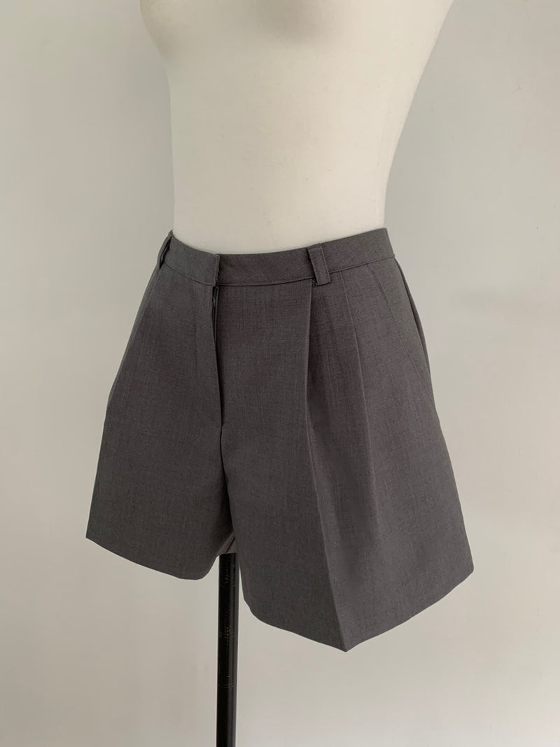 【阪急うめだ本店 POP UP】 tuck short pants（grey）