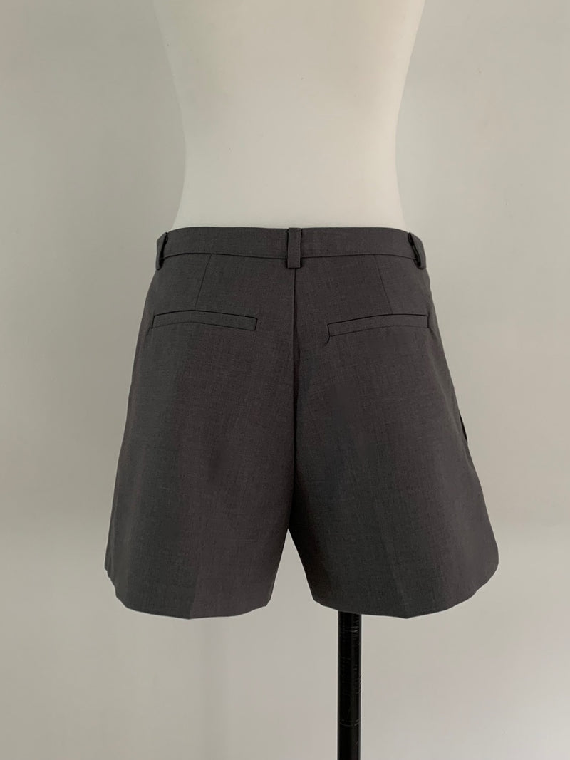 【阪急うめだ本店 POP UP】 tuck short pants（grey）