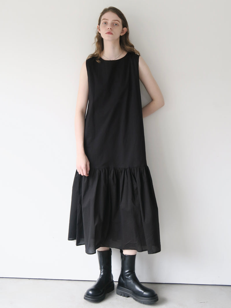 tiered sleeveless flare dress